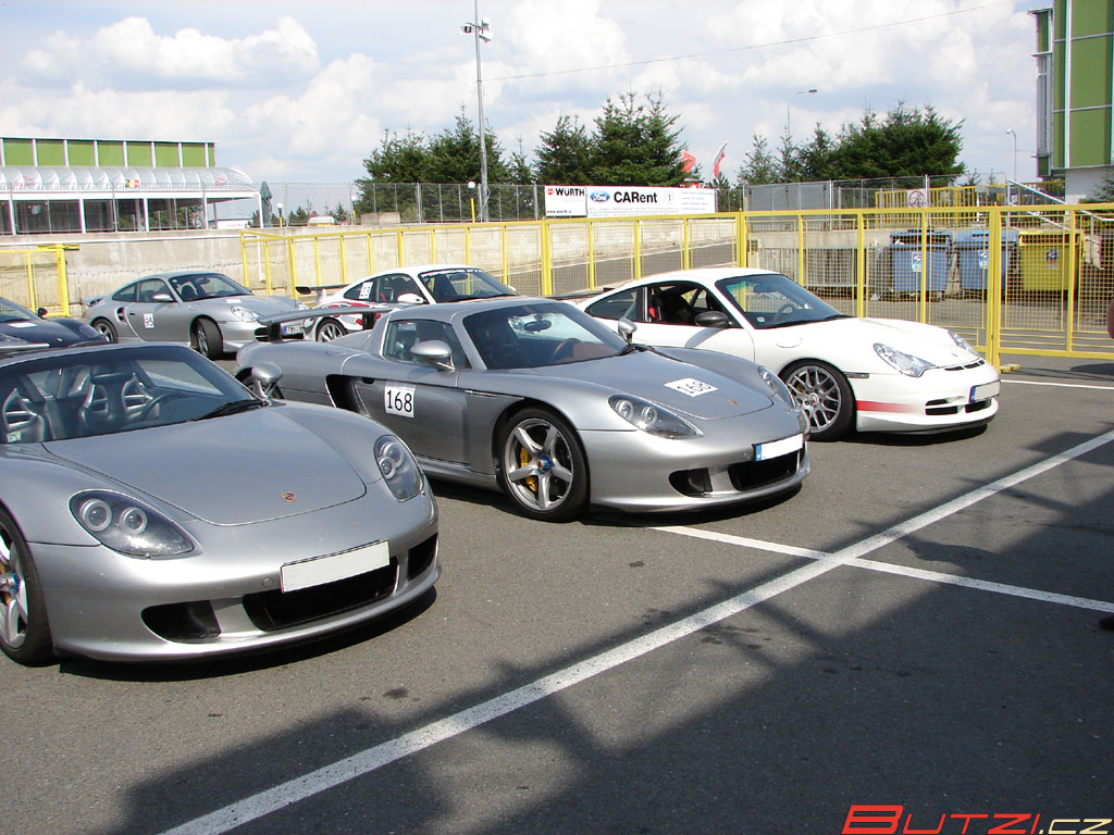 3x_porsche_carrera_gt_003.jpg (1024x768) - 229 KB