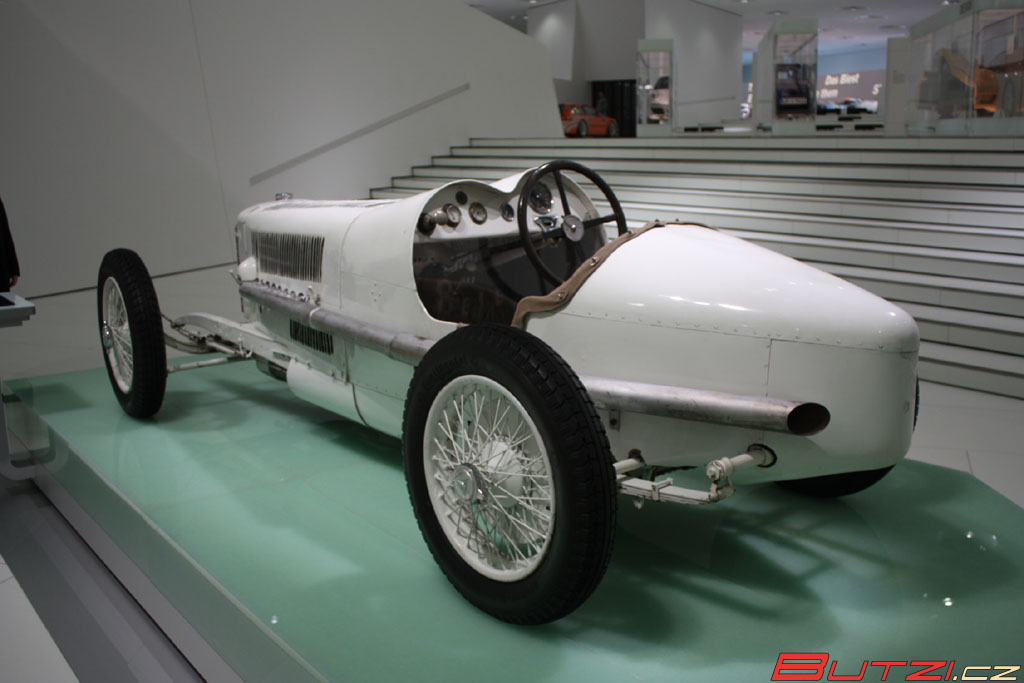 porsche_museum_zuffenhausen_026.jpg (1024x683) - 101 KB