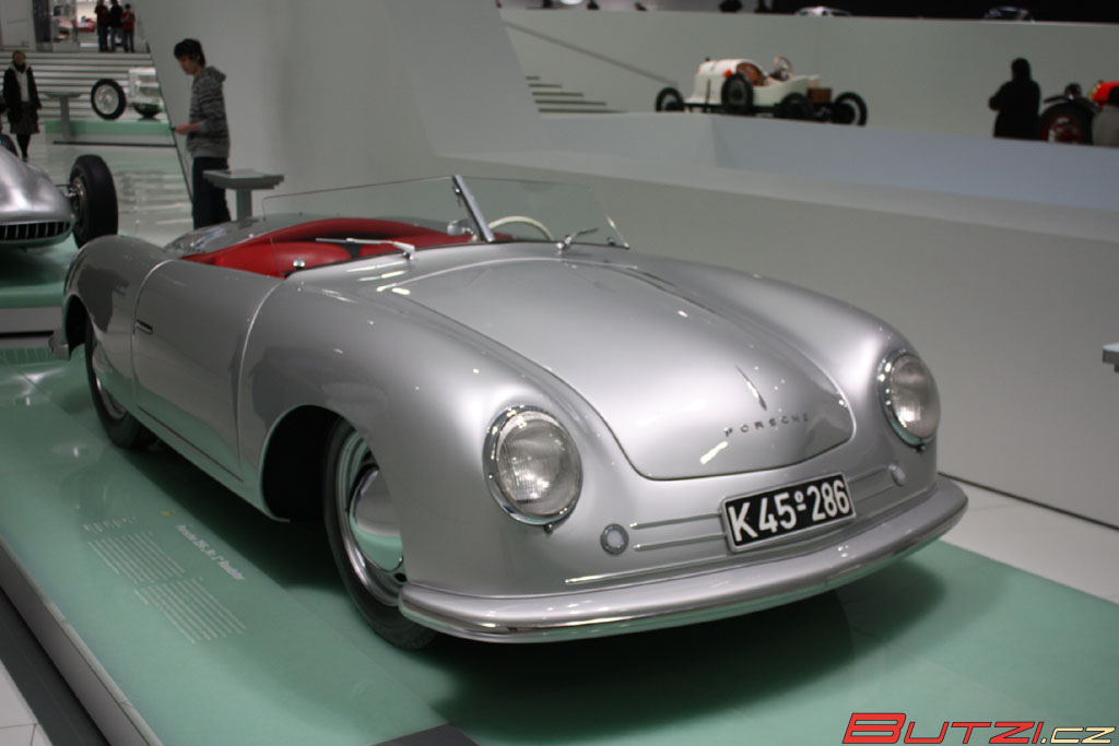 porsche_museum_zuffenhausen_034.jpg (1024x683) - 95 KB