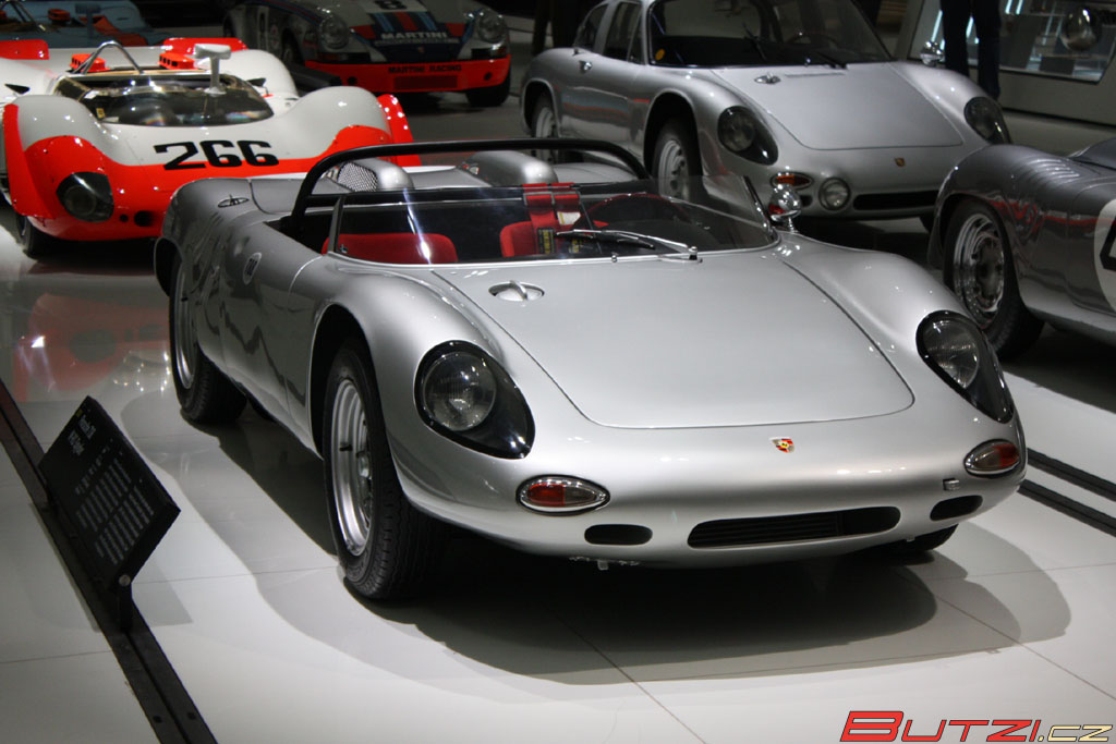 porsche_museum_zuffenhausen_036.jpg (1024x683) - 131 KB