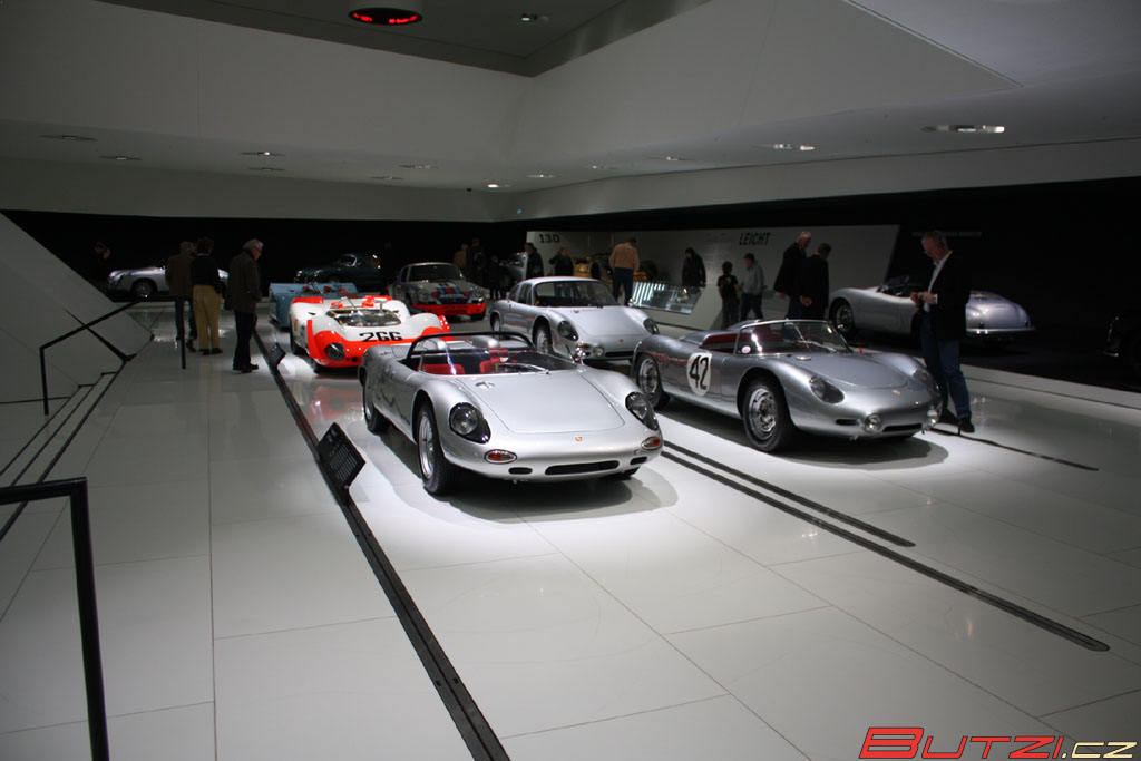porsche_museum_zuffenhausen_038.jpg (1024x683) - 99 KB