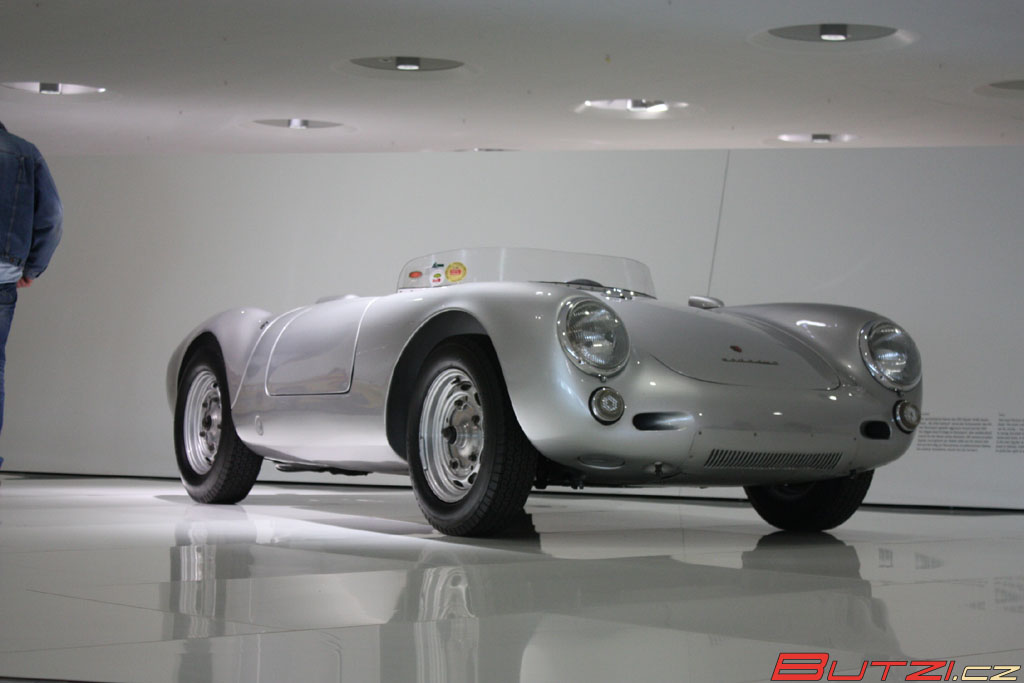 porsche_museum_zuffenhausen_190.jpg (1024x683) - 84 KB