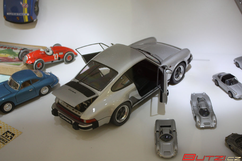 porsche_museum_zuffenhausen_202.jpg (1024x683) - 105 KB