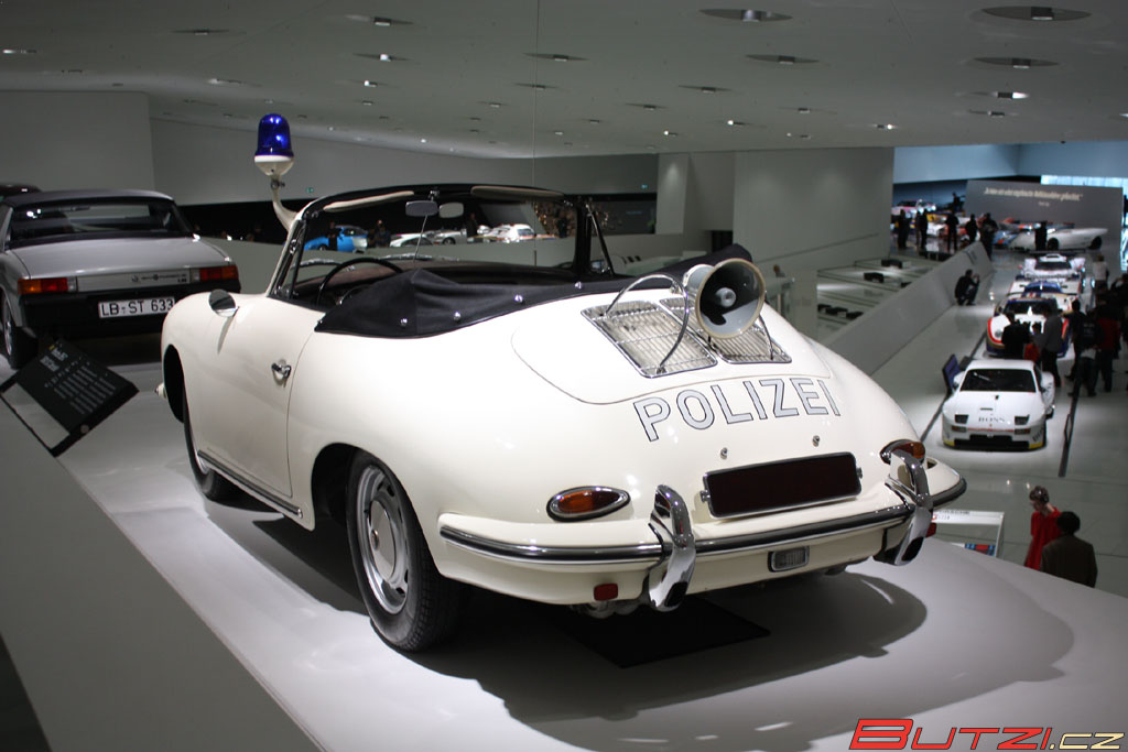 porsche_museum_zuffenhausen_211.jpg (1024x683) - 118 KB