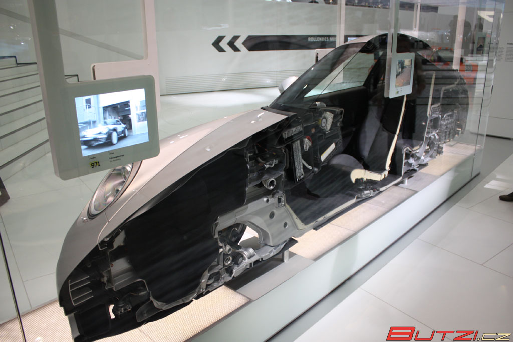 porsche_museum_zuffenhausen_230.jpg (1024x683) - 130 KB