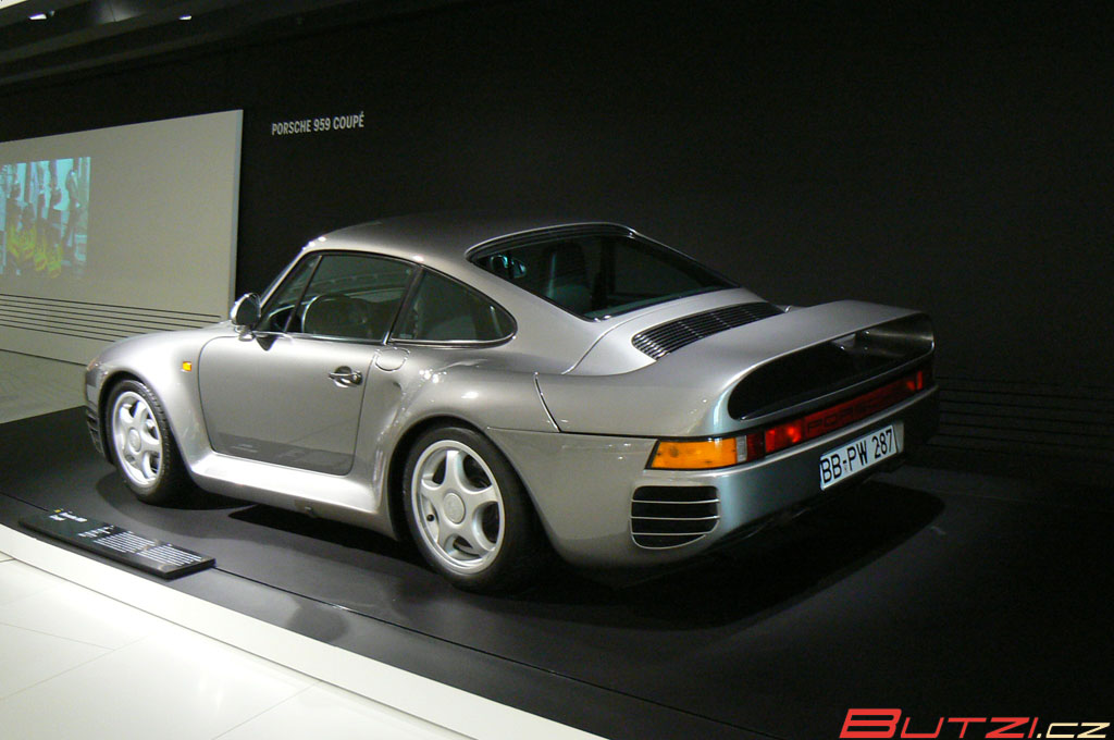 porsche_museum_zuffenhausen_280.jpg (1024x680) - 125 KB