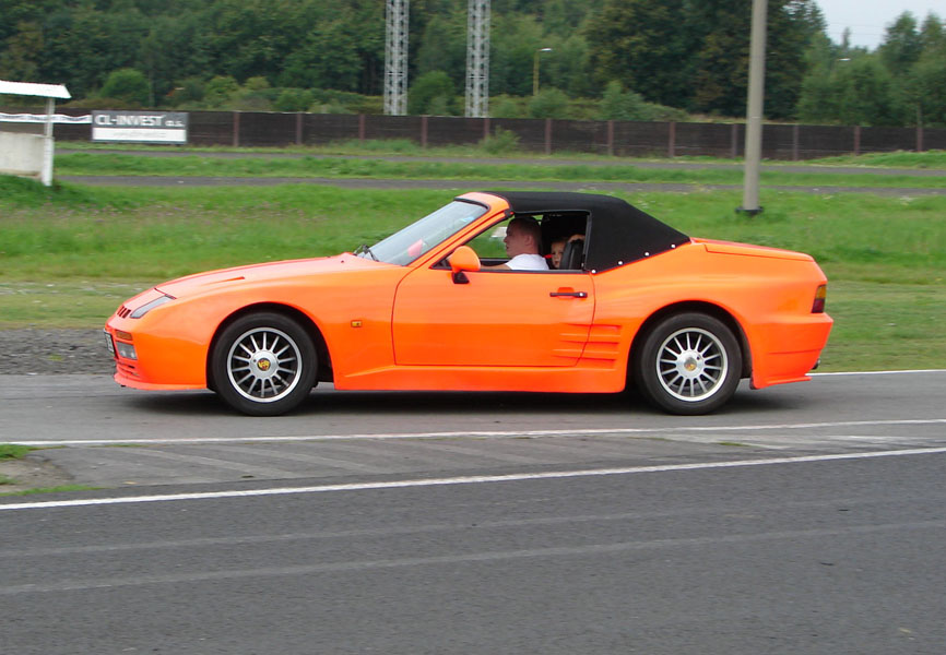 porsche_vratislavice2006_ep_060.jpg (866x600) - 123 KB