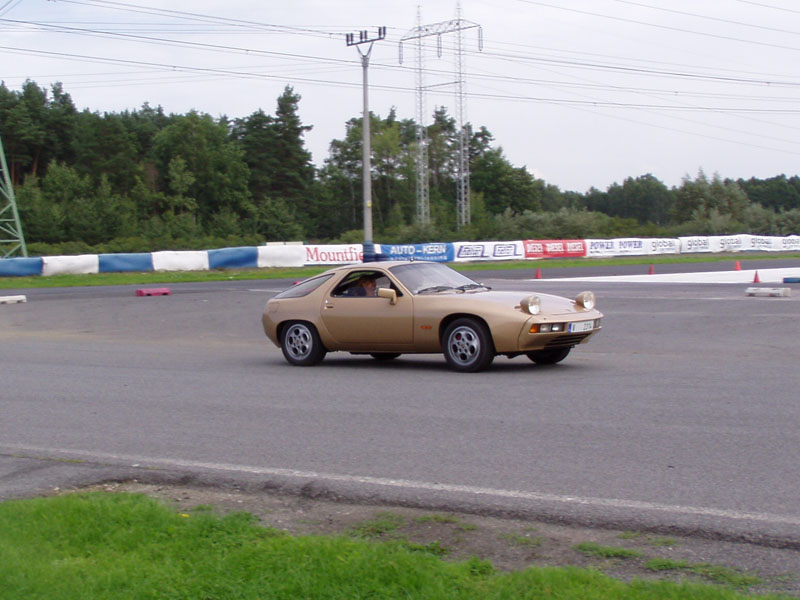porsche_vratislavice2006_ep_194.jpg (800x600) - 110 KB