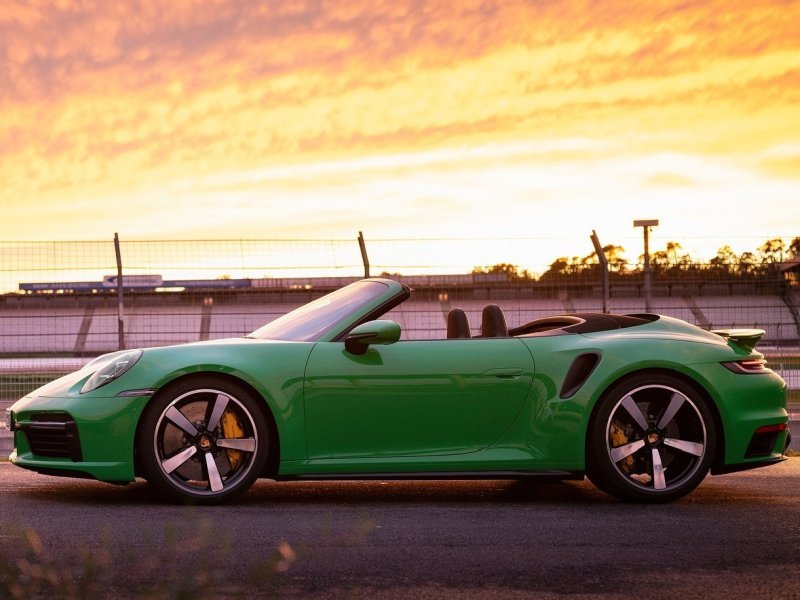 porsche-911-992_ep_016.jpg (800x600) - 79 KB