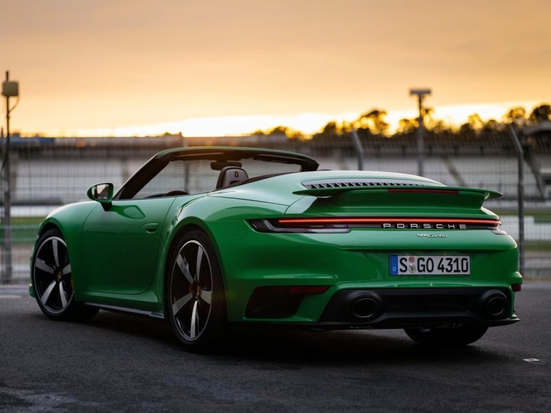 porsche-911-992_ep_017.jpg (800x600) - 64 KB