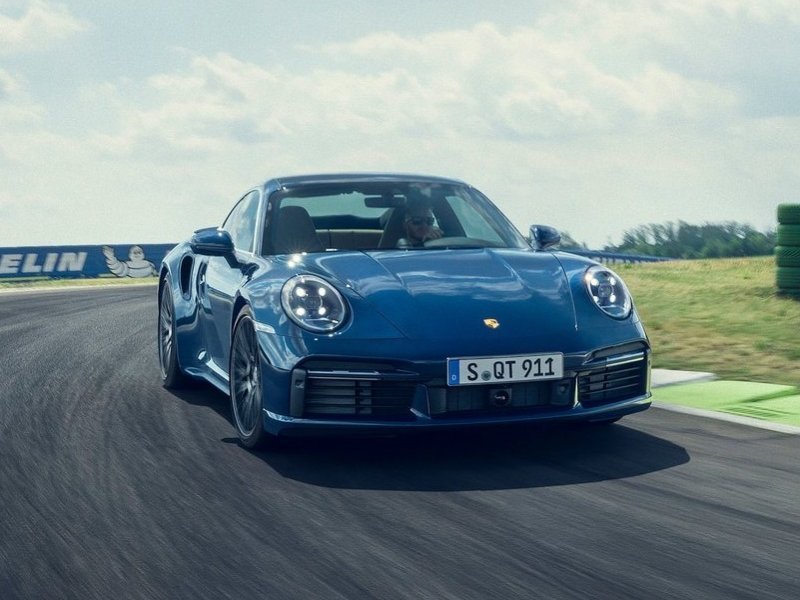porsche-911-992_ep_019.jpg (800x600) - 77 KB