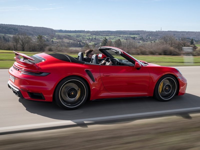porsche-911-992_ep_025.jpg (800x600) - 74 KB