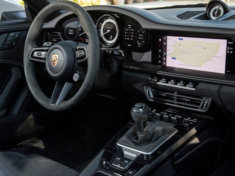porsche-911-992_ep_034.jpg (800x600) - 87 KB