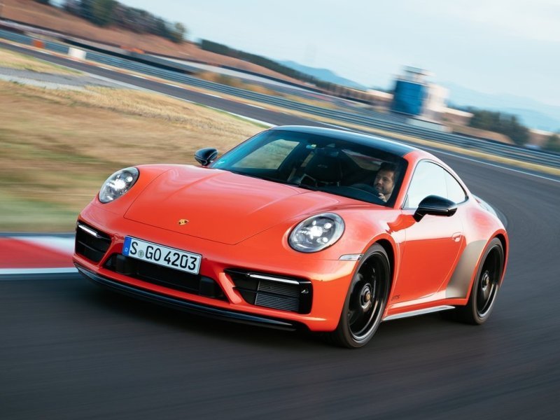 porsche-911-992_ep_035.jpg (800x600) - 75 KB