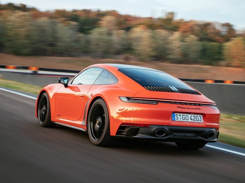 porsche-911-992_ep_037.jpg (800x600) - 70 KB