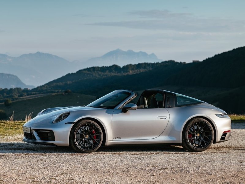 porsche-911-992_ep_056.jpg (800x600) - 90 KB