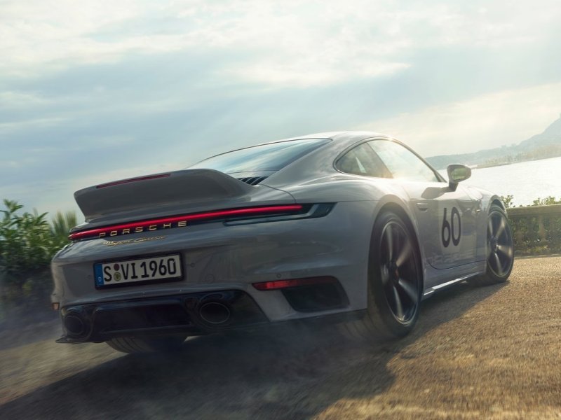 porsche-911-992_ep_065.jpg (800x600) - 59 KB