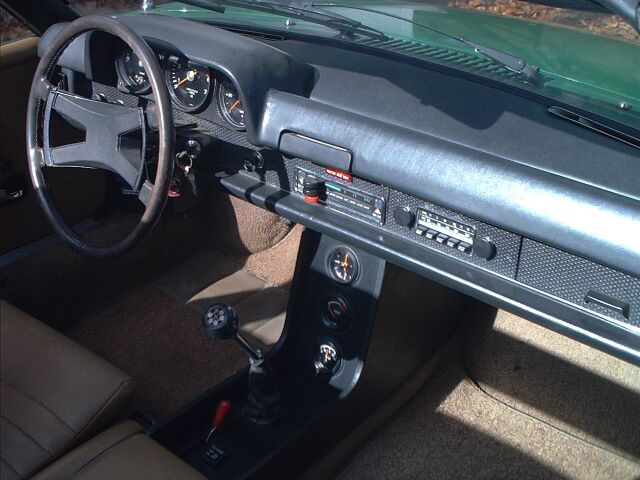 porsche_914_ep_080.jpg (640x480) - 57 KB