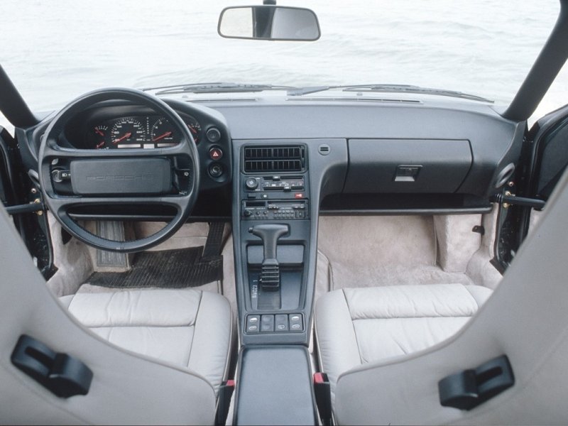 porsche_928_ep_009.jpg (800x600) - 71 KB