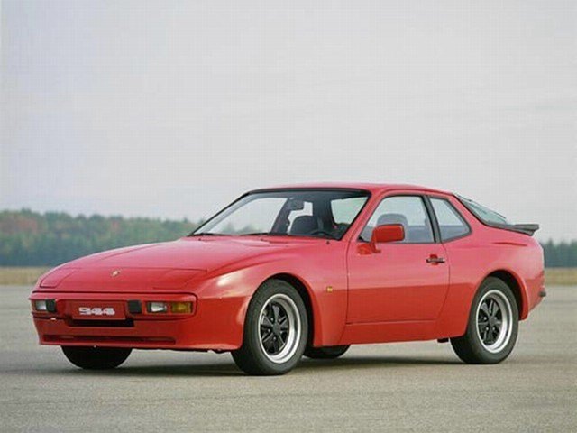 porsche-944_ep_003.jpg (640x480) - 45 KB
