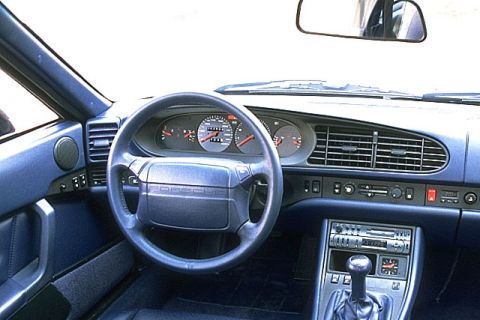 porsche-968_ep_013.jpg (480x320) - 32 KB