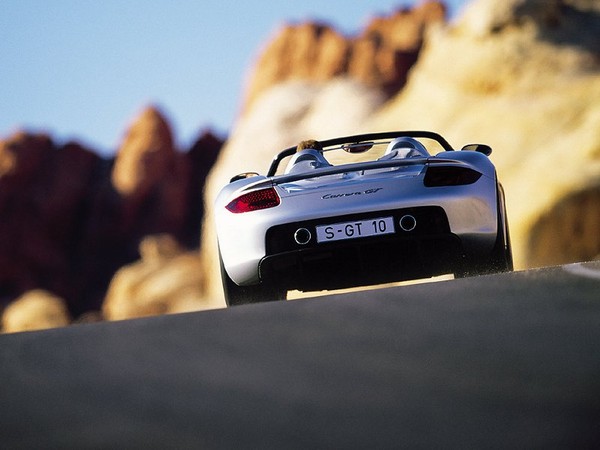 porsche-carrera-gt_ep_015.jpg (600x450) - 46 KB