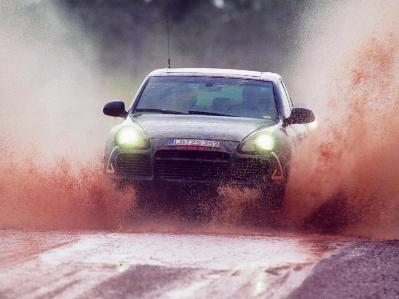 porsche-cayenne_ep_046.jpg (800x600) - 85 KB