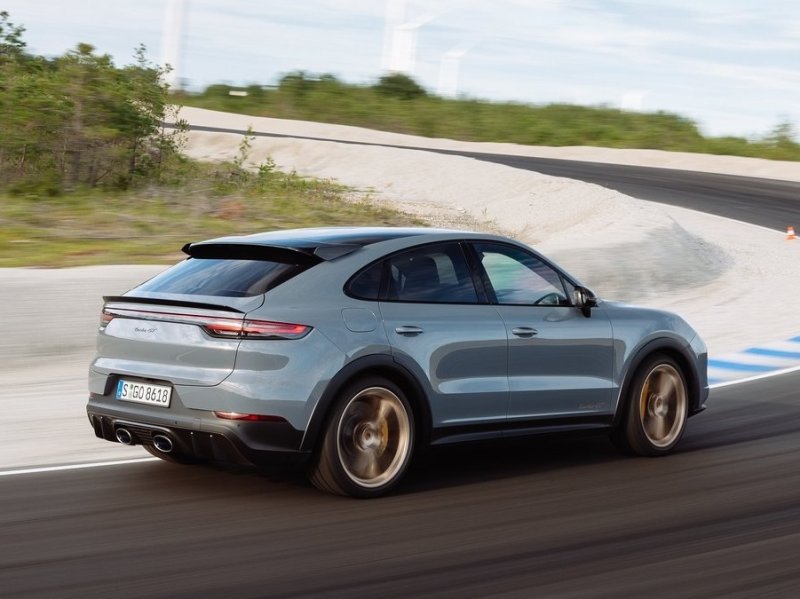 porsche-cayenne-e3_ep_021.jpg (800x599) - 71 KB