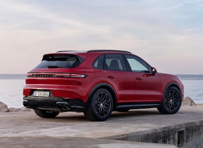 porsche-cayenne-e3_ep_034.jpg (800x581) - 66 KB