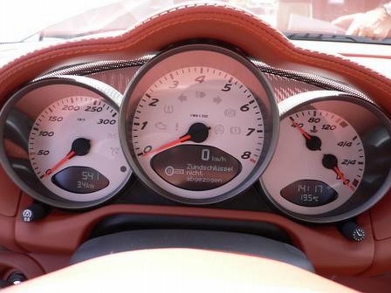 porsche-cayman_ep_041.jpg (800x600) - 65 KB