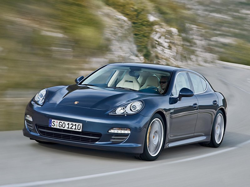 porsche_panamera_ep_002.jpg (800x600) - 81 KB