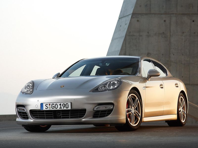 porsche_panamera_ep_040.jpg (800x600) - 58 KB