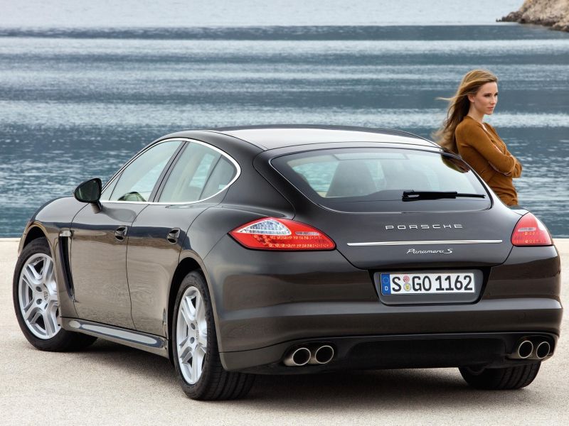 porsche_panamera_ep_052.jpg (800x600) - 83 KB
