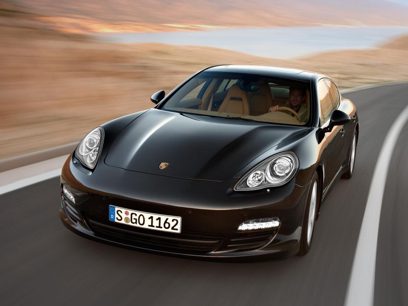 porsche_panamera_ep_060.jpg (800x600) - 53 KB