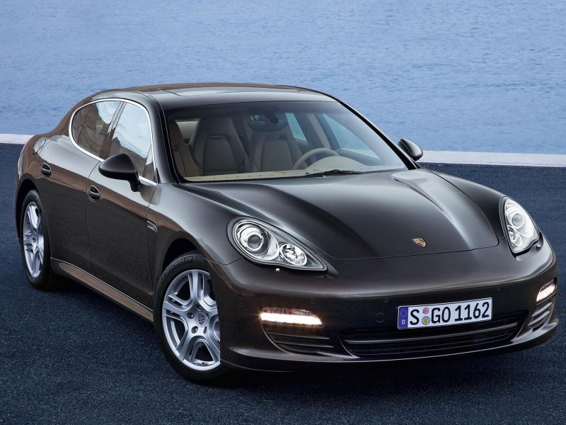 porsche_panamera_ep_062.jpg (800x600) - 83 KB