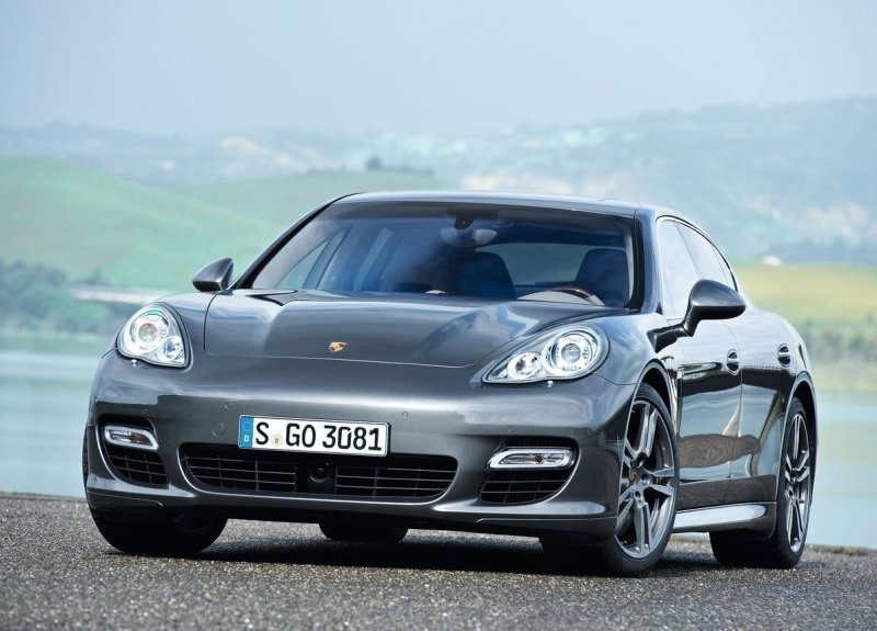 porsche_panamera_ep_080.jpg (800x575) - 78 KB
