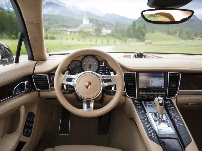 porsche_panamera_ep_089.jpg (800x600) - 85 KB