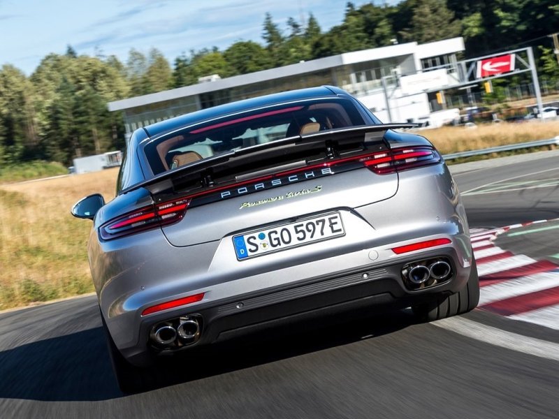 porsche_panamera_971_ep_022.jpg (800x600) - 102 KB