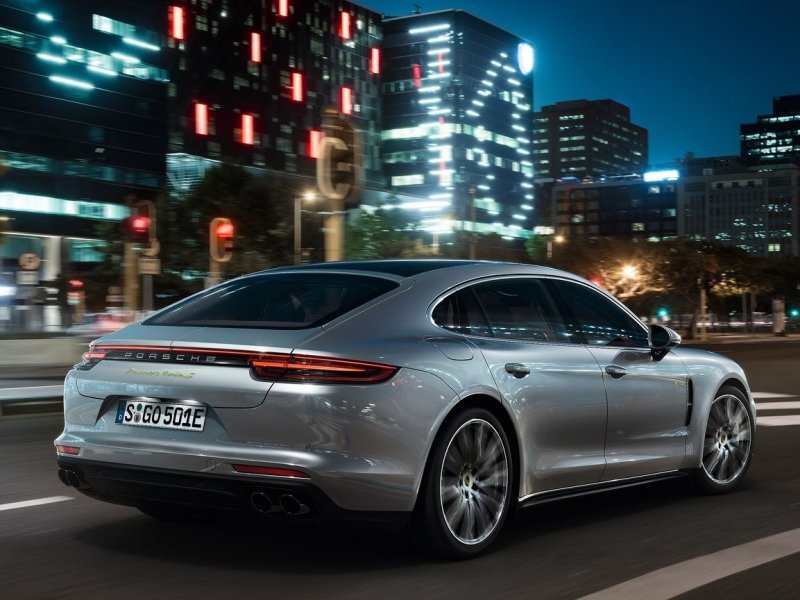 porsche_panamera_971_ep_026.jpg (800x600) - 90 KB