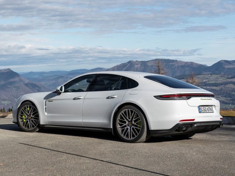 porsche_panamera_971_ep_072.jpg (800x600) - 73 KB