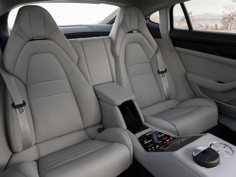 porsche_panamera_971_ep_078.jpg (800x600) - 50 KB
