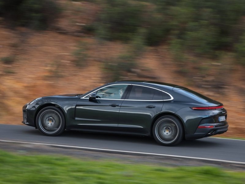porsche_panamera_g3_ep_002.jpg (800x600) - 67 KB