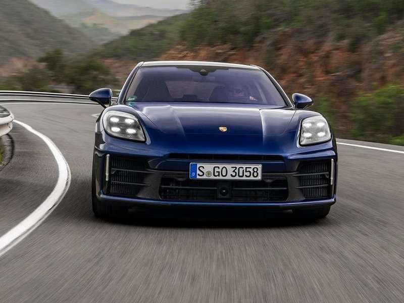 porsche_panamera_g3_ep_007.jpg (800x600) - 88 KB