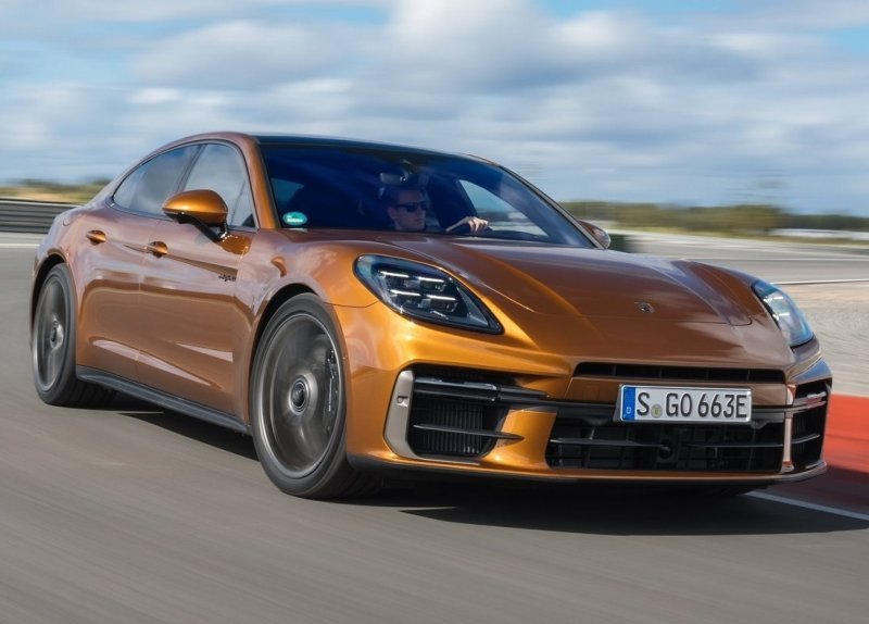 porsche_panamera_g3_ep_011.jpg (800x574) - 62 KB