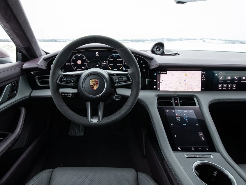 porsche_taycan_ep_016.jpg (800x600) - 66 KB