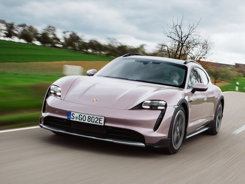 porsche_taycan_ep_021.jpg (800x600) - 76 KB