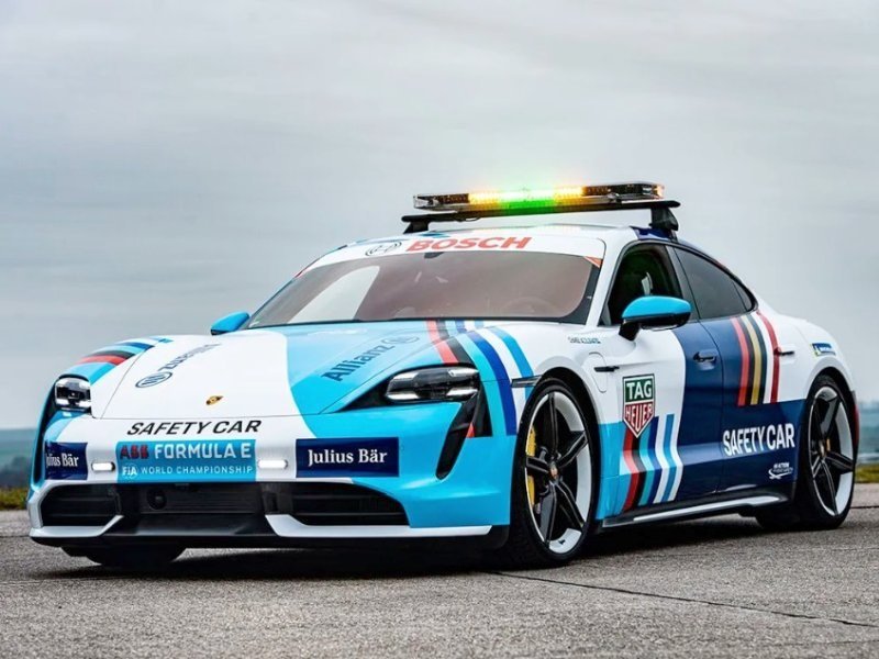 porsche_taycan_ep_052.jpg (800x600) - 84 KB