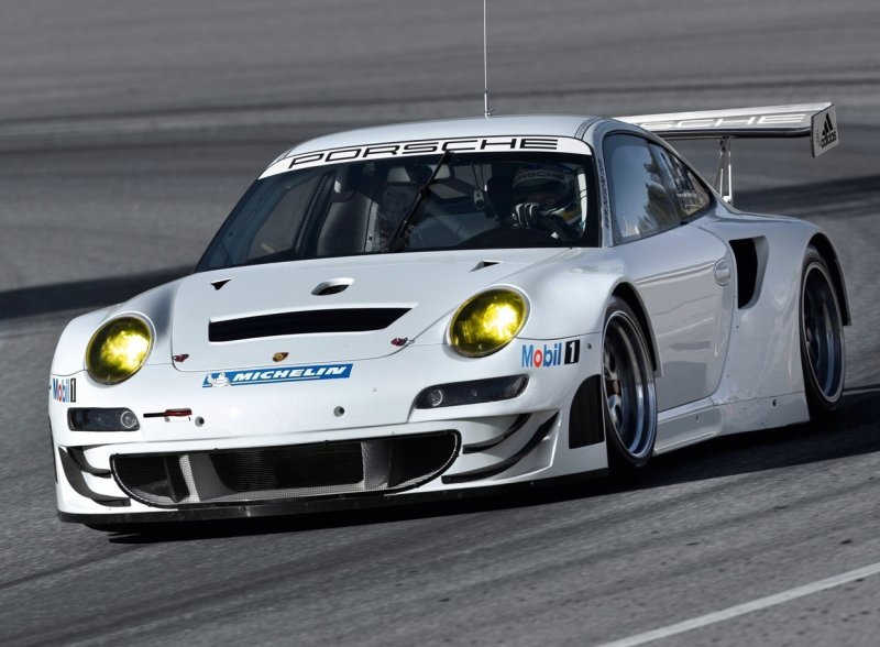 porsche_911_racing_ep_009.jpg (800x588) - 76 KB