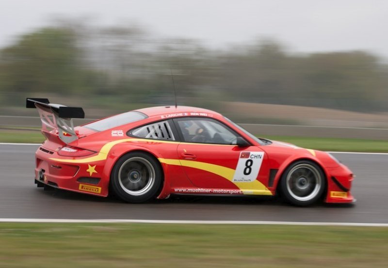 porsche_911_racing_ep_014.jpg (800x553) - 77 KB