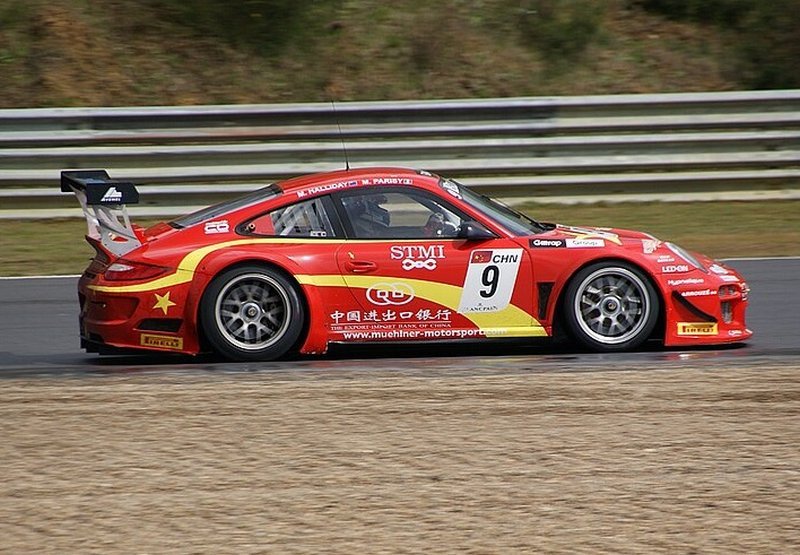 porsche_911_racing_ep_015.jpg (800x555) - 111 KB